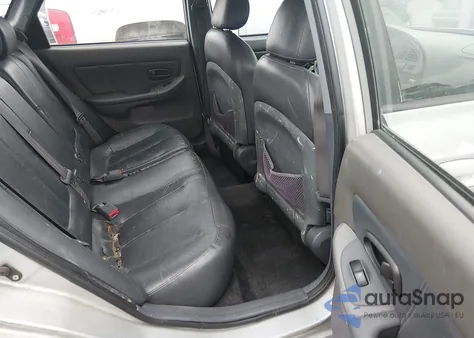 2003 Hyundai Elantra Gt из США, поврежденный, VIN KMHDN55D13U092689